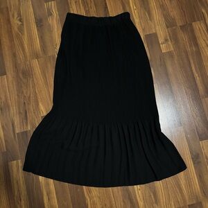 Pleione Black Maxi Skirt